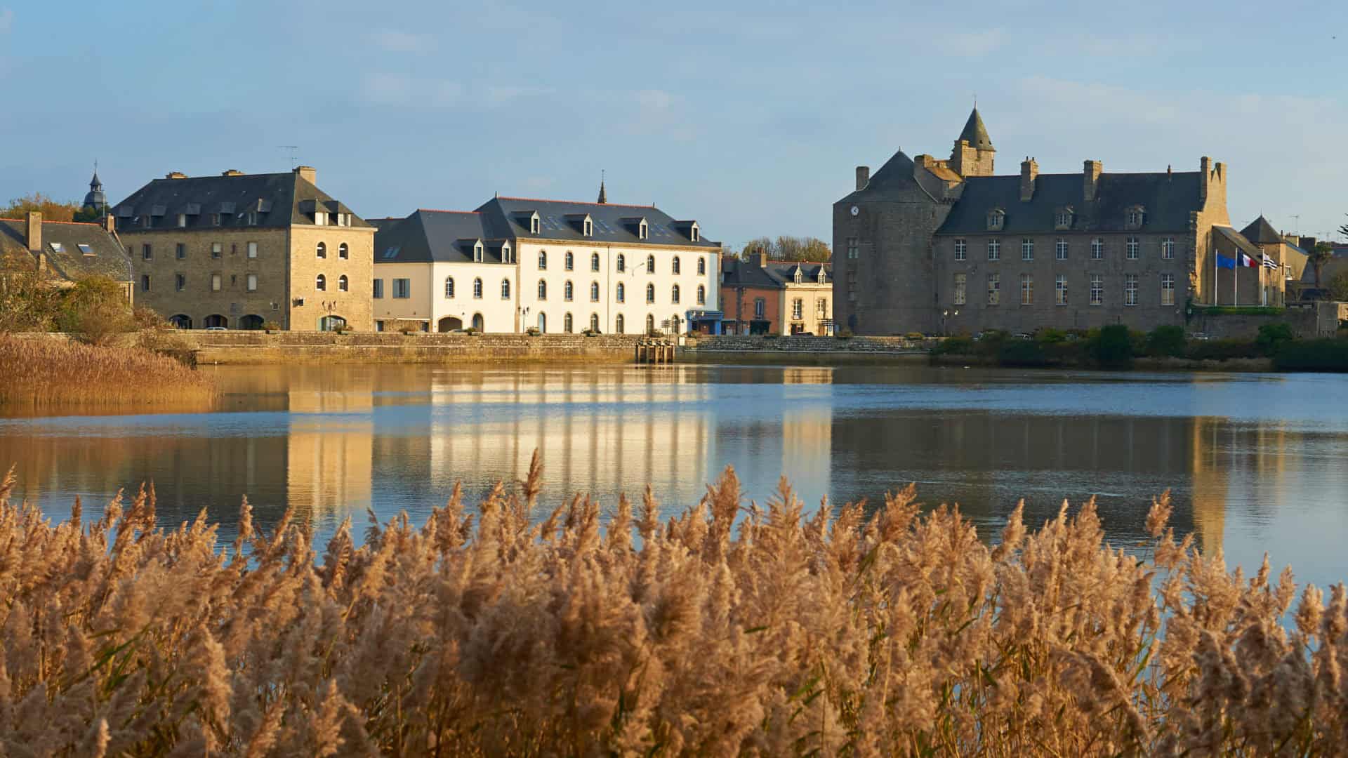pont l'abbé en bretagne